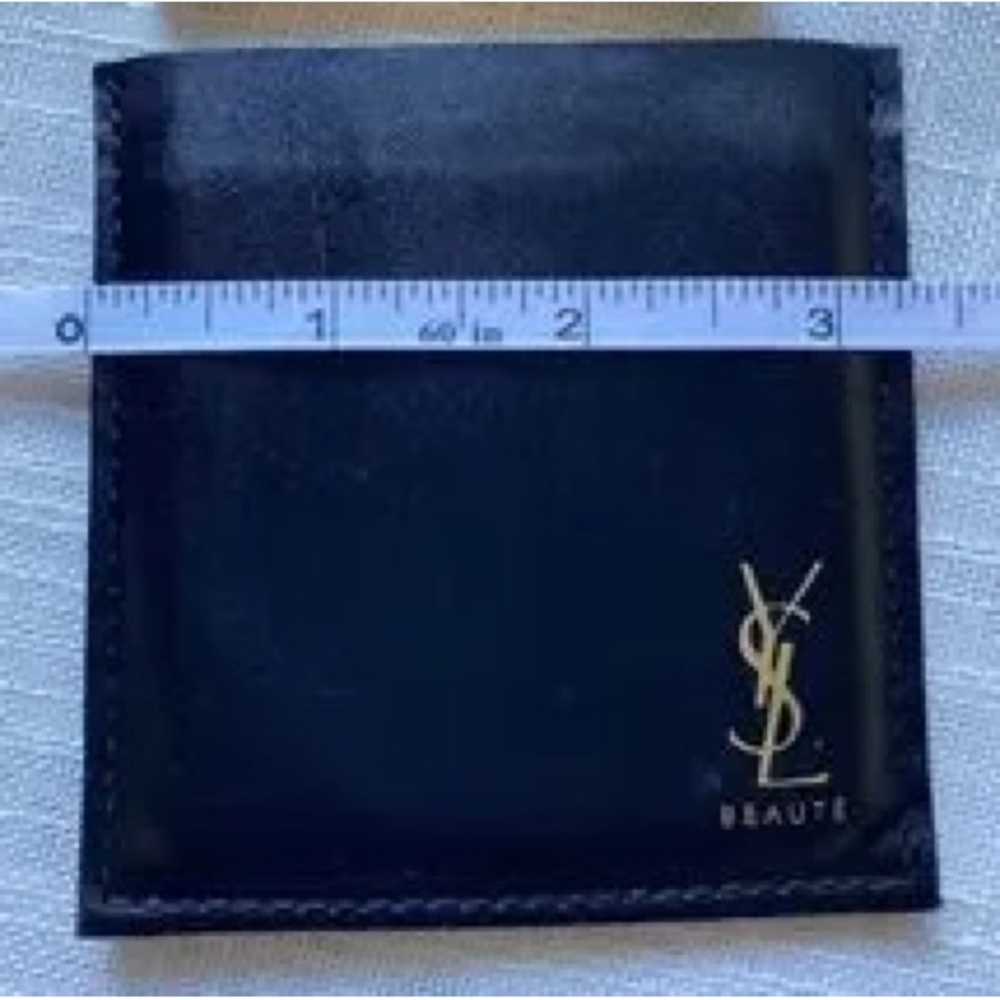 Yves Saint Laurent Rare Makeup Compact Mirror with Black Patent Leat… - Picture 5 of 12